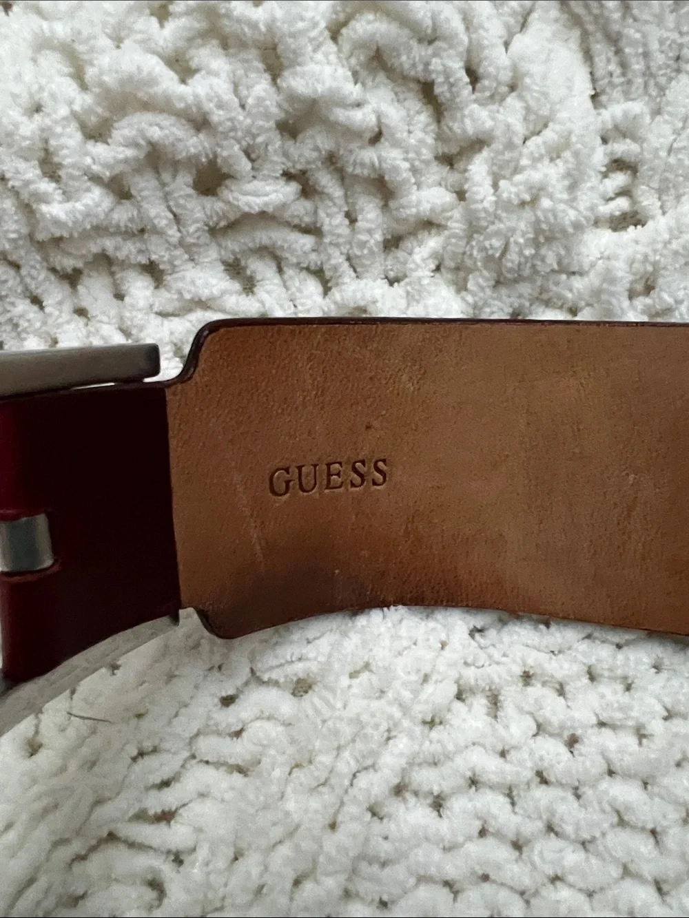 Guess bold wide
